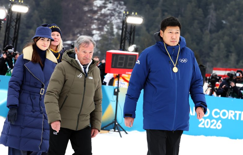 "Мөсөнд авиралтаар Монгол олимпоос медаль авах боломж бий" "Мөсөнд авиралтаар Монгол олимпоос медаль авах боломж бий"