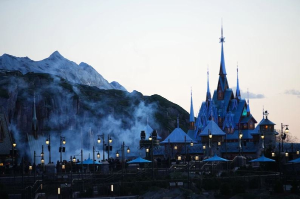 “Frozen”-оос сэдэвлэсэн шинэ парк нээгдлээ “Frozen”-оос сэдэвлэсэн шинэ парк нээгдлээ