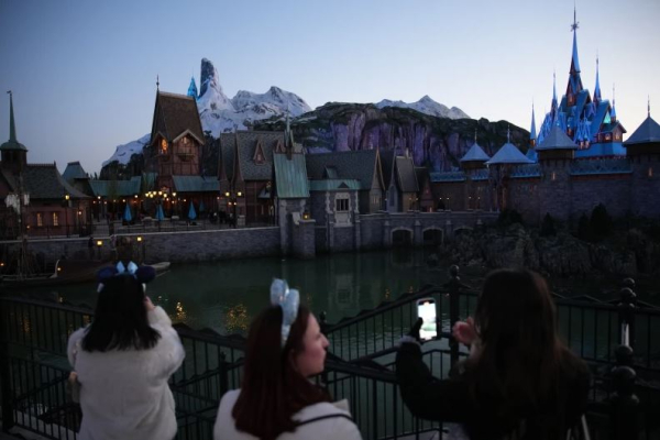 “Frozen”-оос сэдэвлэсэн шинэ парк нээгдлээ “Frozen”-оос сэдэвлэсэн шинэ парк нээгдлээ
