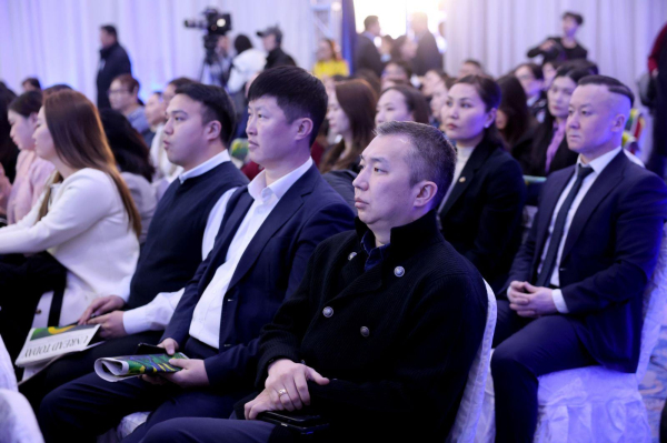 Г.Занданшатар: Хиймэл оюун ухааны нөлөөгөөр үүсэх боломж, эрсдэлийг удирдах, боловсрол болон хөдөлмөр эрхлэлтийн салбарын хамтын ажиллагааг өргөжүүлэх нь зүйтэй