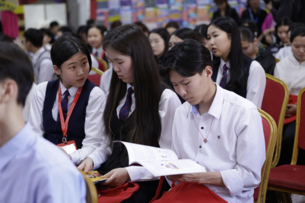 Хүүхдийг цахим орчны эрсдэлээс хамгаалах видео хичээлийг бүтээжээ