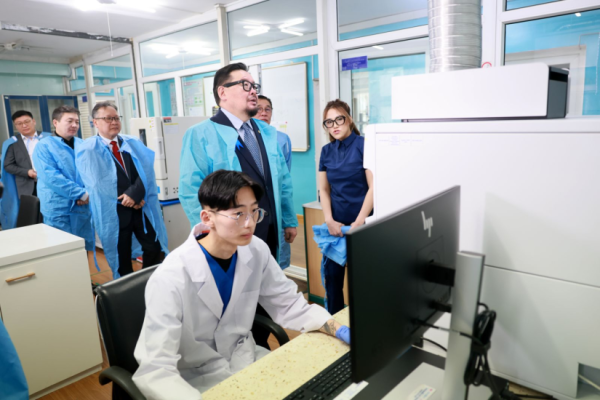 “Оюу толгой” ХХК-иас ус бохирдуулсаны төлбөр авахыг Усны газарт үүрэг болгов