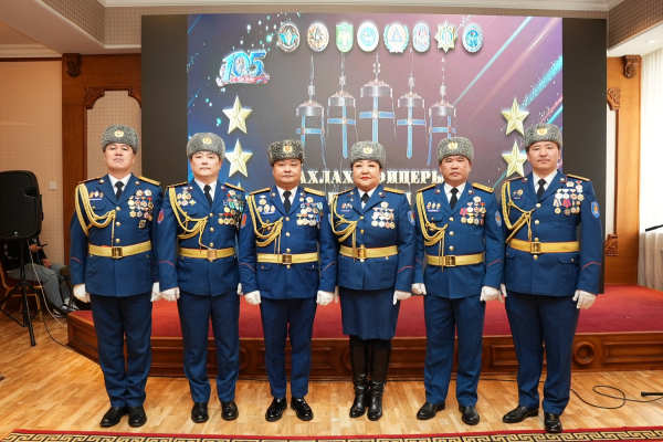 Онцгой байдлын байгууллагаас зургаан хурандаа цолтон төрлөө