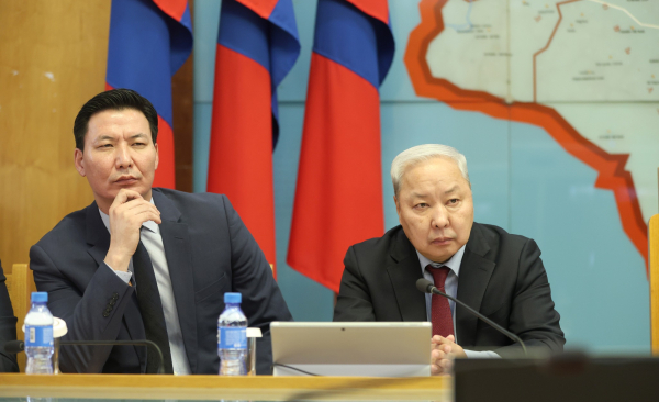 Өвөлжилт, хаваржилтын нөхцөл байдалтай холбогдуулан цахим хурал хийлээ