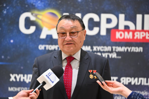 Залуучуудын сансар огторгуйн эрэл хайгуулд тэмүүлэх хүсэл улам бүр нэмэгдэж байна