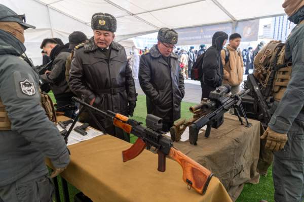 Зэвсэгт хүчний салбарын “Нээлттэй хаалганы өдөрлөг” Д.Сүхбаатарын талбайд эхэллээ