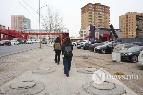 Фото : Алхах зам уу, саад бэрхшээл үү? Фото : Алхах зам уу, саад бэрхшээл үү?