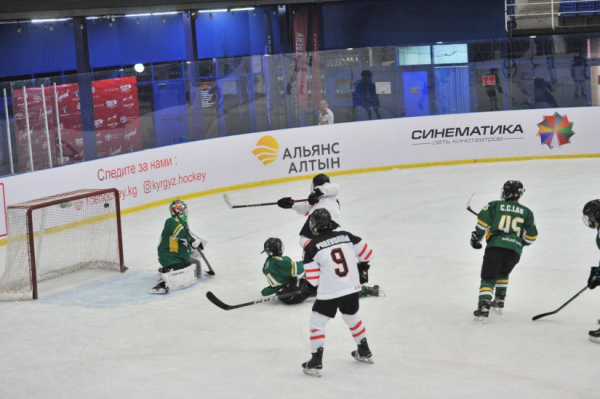 Шайбтай хоккейн U18 насны Азийн цомын тэмцээн эхэллээ