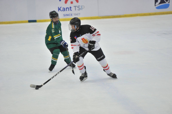 Шайбтай хоккейн U18 насны Азийн цомын тэмцээн эхэллээ