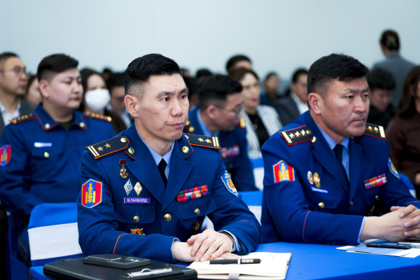 Сургуулийн бэлтгэл ажлыг хангах мэргэжил, арга зүйн зөвлөгөө өгч, мэдээлэл хийлээ