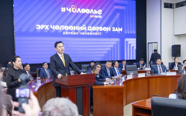 БИЗНЕС ЭРХЛЭХ БОЛОН ХӨРӨНГӨ ОРУУЛАЛТЫН ОРЧНЫГ САЙЖРУУЛЖ, ХҮНД СУРТЛААС ЧӨЛӨӨЛЖ АЖИЛЛАХАА ЕРӨНХИЙ САЙД Н.УЧРАЛ МЭДЭГДЛЭЭ