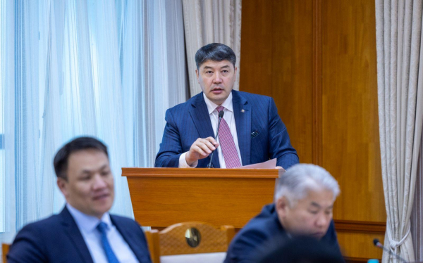 “Богдхан төмөр зам” төслийг хэрэгжүүлэхэд гарсан Засгийн газрын “маш нууц” тогтоол, хуралдааны тэмдэглэлийг төрийн нууцаас гаргалаа
