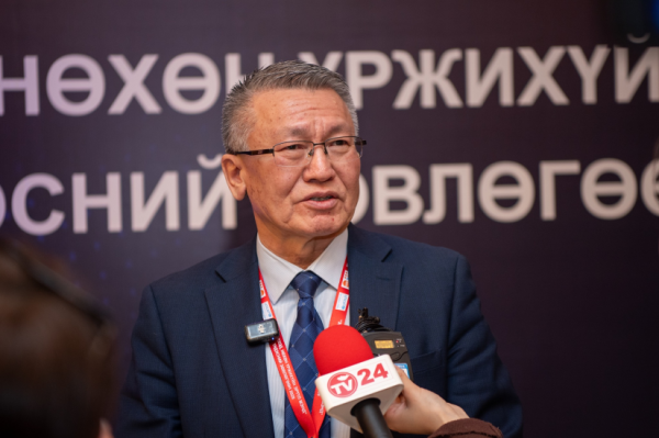 Эх, нярайн тусламж үйлчилгээний чанар, хүртээмжийг сайжруулах асуудлыг хэлэлцэв