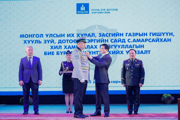ХИЛЧДИЙН НИЙГМИЙН АСУУДЛЫГ ҮЕ ШАТТАЙ ШИЙДВЭРЛЭЖ, ХӨРӨНГӨ ОРУУЛАЛТЫГ НЭМЭГДҮҮЛНЭ