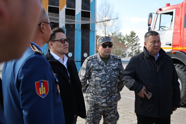 Салбарын тулгамдсан асуудлыг үе шаттайгаар шийдвэрлэж ажиллахаа илэрхийллээ