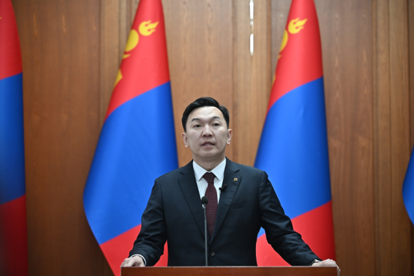 Шилдэг татвар төлөгчдөд шагнал гардуулав