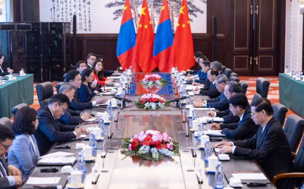 БОЛОВСРУУЛАХ ҮЙЛДВЭРИЙН ТӨСЛҮҮДИЙГ ЭРЧИМЖҮҮЛЭХЭЭР БНХАУ-ТАЙ ТОХИРОЛЦОВ