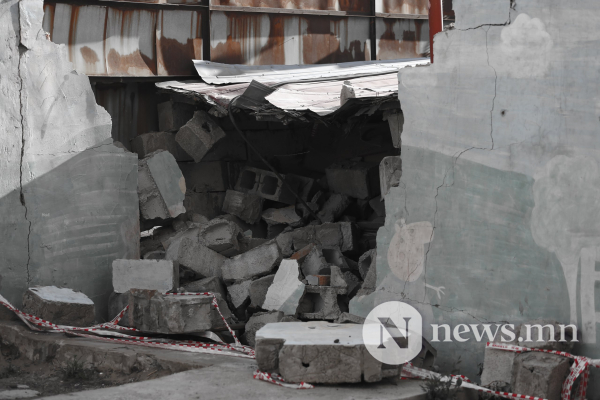 Фото сурвалжлага: Хүүхдүүдэд гоё зуслан биш аюулгүй тоглох газар хэрэгтэй байна Фото сурвалжлага: Хүүхдүүдэд гоё зуслан биш аюулгүй тоглох газар хэрэгтэй байна