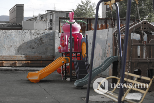 Фото сурвалжлага: Хүүхдүүдэд гоё зуслан биш аюулгүй тоглох газар хэрэгтэй байна Фото сурвалжлага: Хүүхдүүдэд гоё зуслан биш аюулгүй тоглох газар хэрэгтэй байна