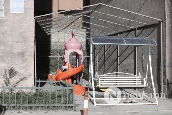 Фото сурвалжлага: Хүүхдүүдэд гоё зуслан биш аюулгүй тоглох газар хэрэгтэй байна Фото сурвалжлага: Хүүхдүүдэд гоё зуслан биш аюулгүй тоглох газар хэрэгтэй байна