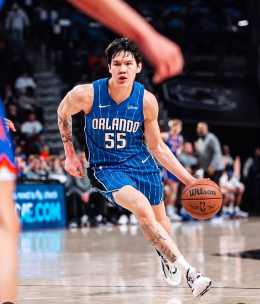 Монгол хүн анх удаа NBA-д данстай боллоо