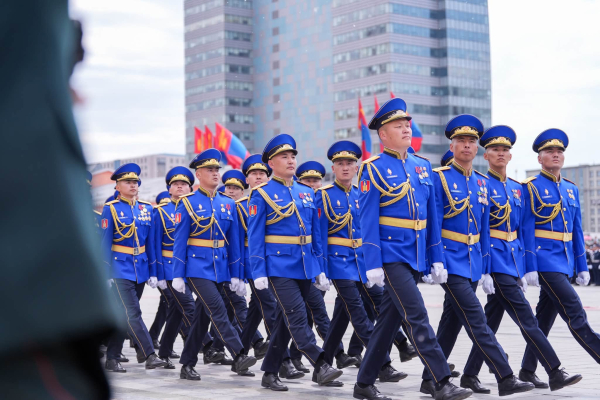 Онцгой байдлын сургуулийг 43 суралцагч, сонсогч төгслөө