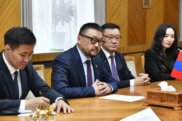 Төвийн бүсийн цахилгаан хангамжийг нэмэгдүүлэх төслийн зээлийн гэрээг үзэглэлээ