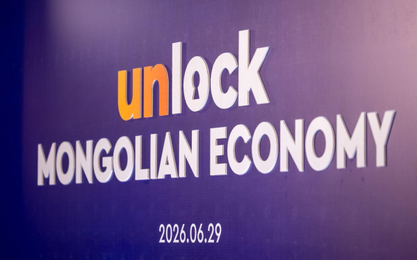 “UNLOCK THE MONGOLIAN ECONOMY” ХУРАЛДААНЫ ҮЕЭР 545 САЯ АМ.ДОЛЛАРЫН ХӨРӨНГӨ ОРУУЛАЛТЫН ГЭРЭЭ, САНАМЖ БИЧГҮҮДЭД ГАРЫН ҮСЭГ ЗУРАВ