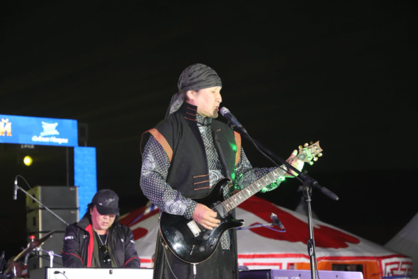 “Дэлхийн адууны өдөр" оройн шоу тоглолтоор өндөрлөв