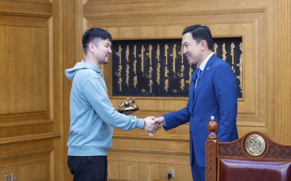 Ерөнхий сайд Н.Учрал олимпиадын хүрээнд гарсан зардлыг шийдвэрлэж өгөхөөр болов