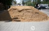 Фото сурвалжлага: Хотын удирдлагууд явган зам засах "хоббитой"