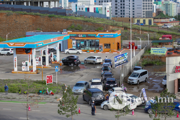 Фото сурвалжлага: ШТС-ын гадаа хоног төөрүүлсэн чанга өдрүүд Фото сурвалжлага: ШТС-ын гадаа хоног төөрүүлсэн чанга өдрүүд