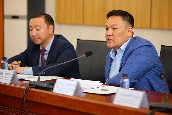 ТӨВ АЙМАГТ ӨВЛИЙН БЭЛТГЭЛ АЖИЛ 80 ХУВЬТАЙ ҮРГЭЛЖИЛЖ БАЙНА
