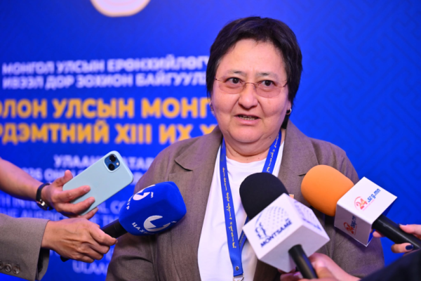 Д.Заяабаатар: Монгол орныг гадаад ертөнцөд таниулан, сурталчлах хамгийн дөт зам бол монгол судлал