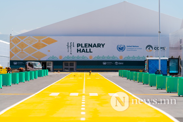 ФОТО: COP17-ын хөшиг нээгдэхийн өмнө ФОТО: COP17-ын хөшиг нээгдэхийн өмнө