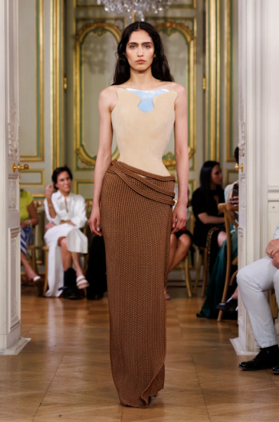 Урлаг "Haute Couture"-той огтлолцсон нь Урлаг "Haute Couture"-той огтлолцсон нь