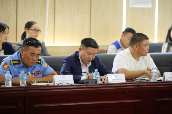 Өвөлжилтийн бэлтгэл ажлын хүрээнд бүх сумд цас, шуурганы үед зам нээх зориулалтын техниктэй болсон байна