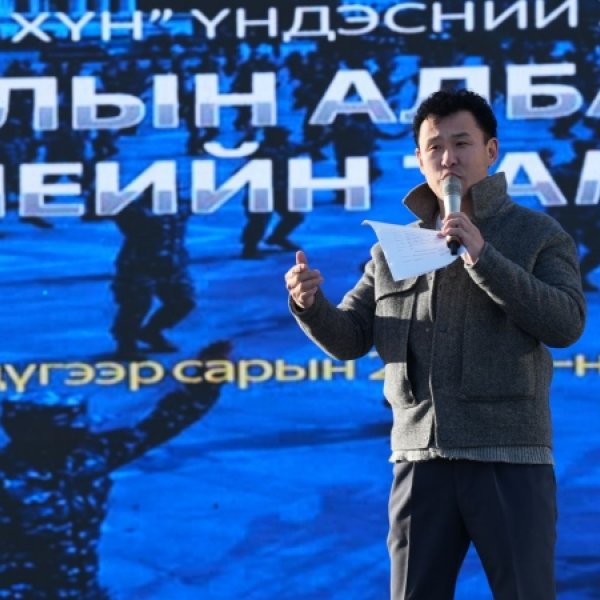Алба хаагчдын уриалсан “Эрүүл Монгол хүн” өглөөний дасгалд 500 гаруй хүн нэгдлээ