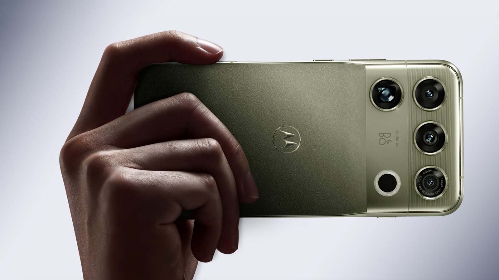 Motorola Signature 27 гарлаа: шинэ Snapdragon процессортой