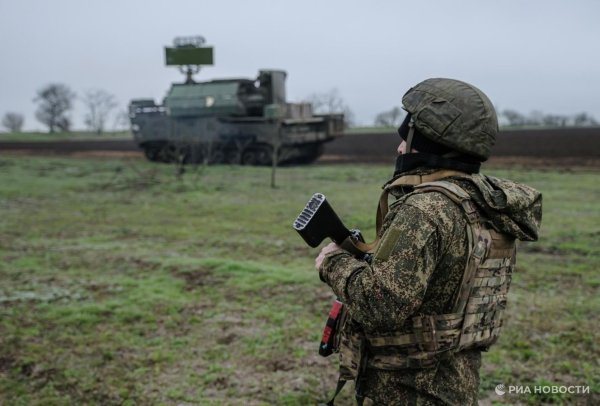 Украины Зэвсэгт хүчин шөнийн цагаар Орел мужийн 30 Дроныг устгажээ.