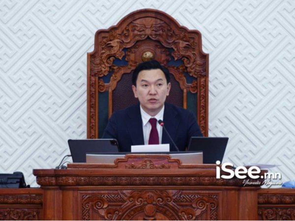 Н.Учрал: Цалин, тэтгэвэр нэмье гэхээр юундаа ард түмнээсээ таван цаас харамлаад байгаа юм