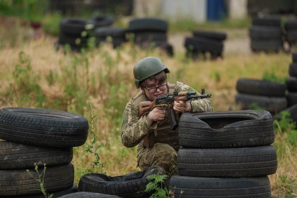 Украины Зэвсэгт хүчин хангамж, зэр зэвсэг ч Maryevka байсан