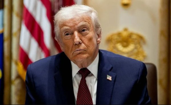 Трамп “AI” бодлого зохицуулалтын тусгай хүчин байгуулав