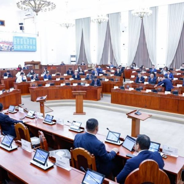 Хэлмэгдэгсдийг цагаатгах хуульд нэмэлт оруулах тухай хуулийн төслийг эцсийн хэлэлцүүлэгт шилжүүлэв