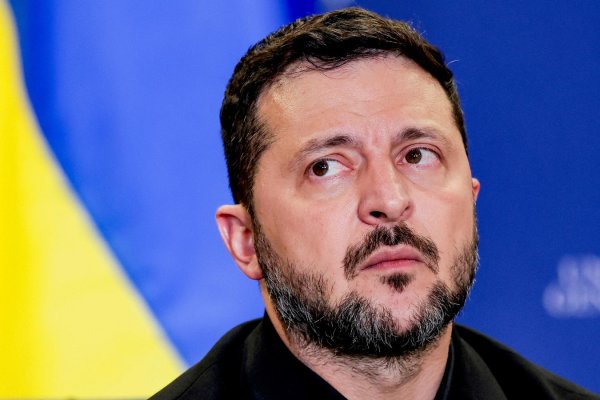 Зеленский Оросын зэвсэгт хүчний цохилтын дараа шинэ мэдэгдэл хийжээ